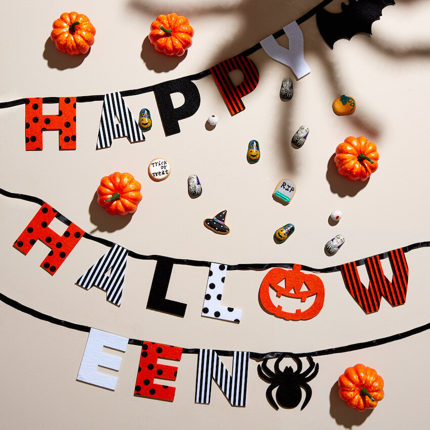EXTRA_SHOT_-_HALLOWEEN_DECORATION.jpg